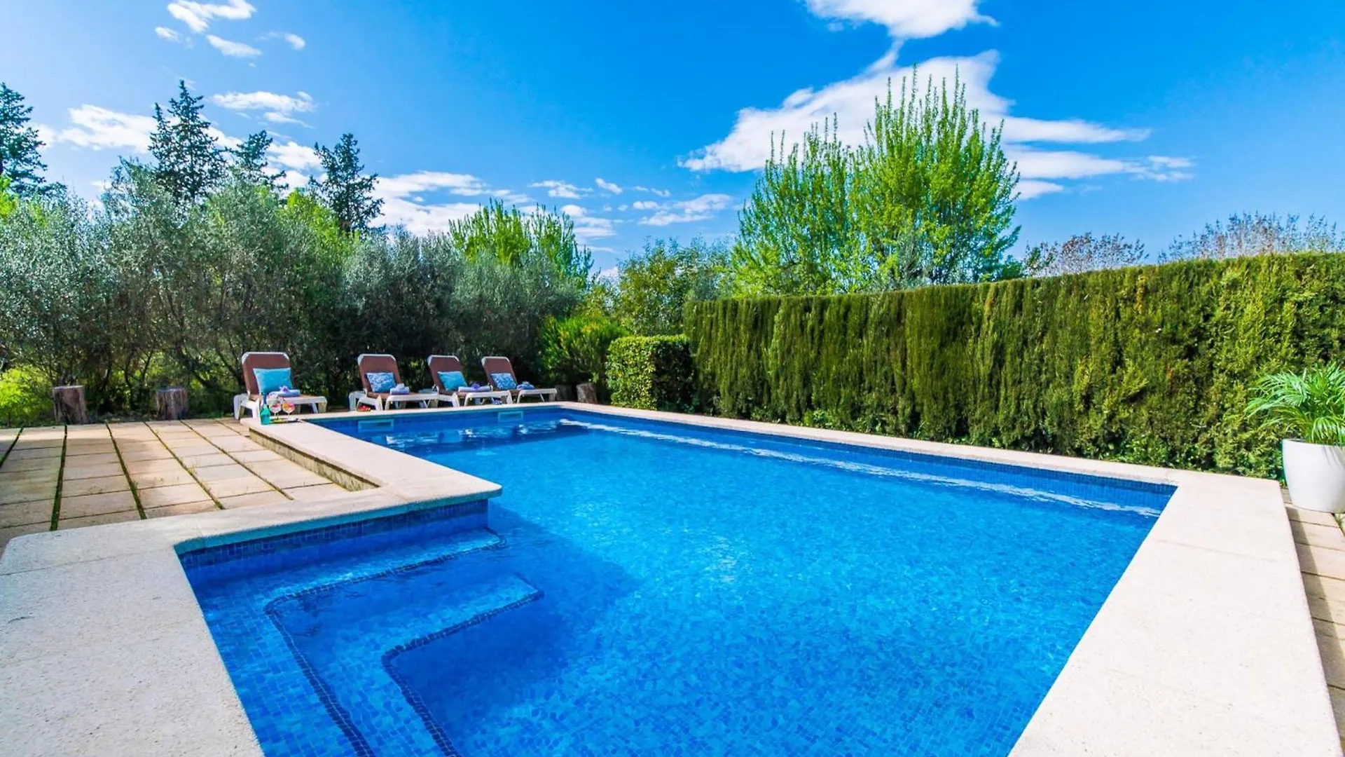 Holiday Home In Inca With Pool & Mountain Views Spanje